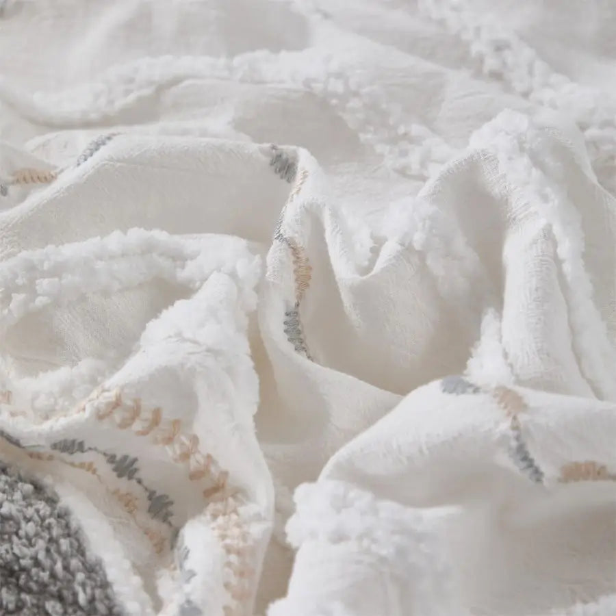 Stylish arrangement of the Luxurious 3-Piece Boho Tufted King Size Cotton Duvet Cover, perfect for enhancing your decor with a boho king duvet cover.