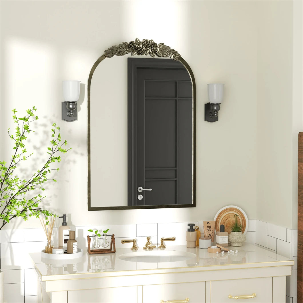 Vintage/Baroque Arched Brass Wall Mirror