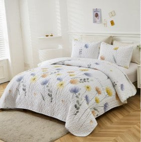 3-Piece Queen Floral Quilt Set, Lightweight Reversible Farmhouse Coverlet with 2 Pillow Shams - lightweight blue floral coverlet