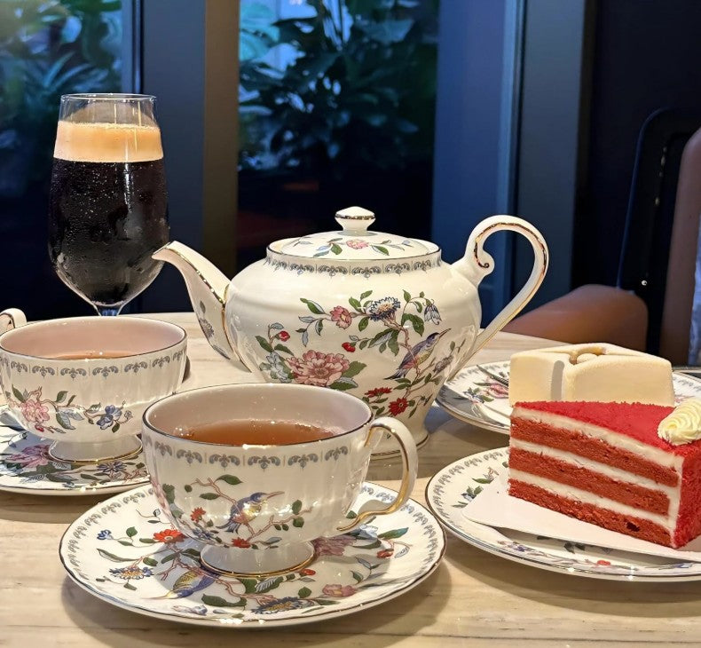 Aynsley Fine Bone China Tea Set in an elegant coastal display, enhancing home décor.