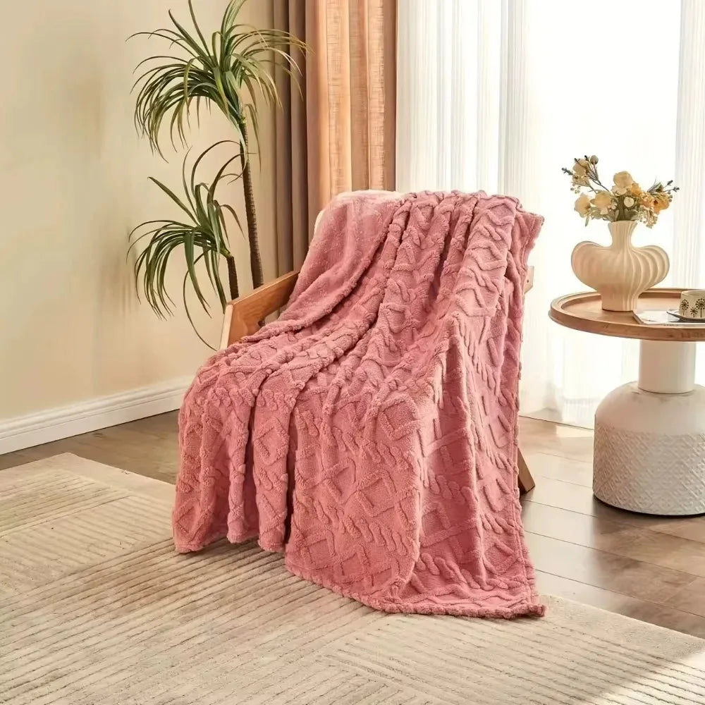 AEHOME Lamb Fleece Blanket - Anti-Pilling Fluffy Throw for Sofa and Bed - Gray/Pink, soft Lamb fleece blanket for bedroom comfort