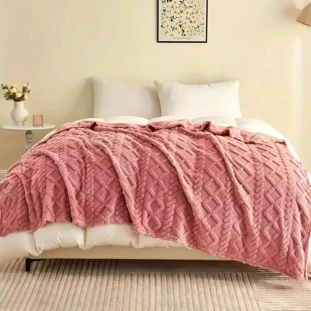 AEHOME Lamb Fleece Blanket - Anti-Pilling Fluffy Throw for Sofa and Bed - Gray/Pink, reversible-looking plush Lamb fleece blanket texture