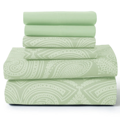 Luxurious 6-Piece Paisley Bed Sheet Set in a folded presentation, highlighting the softness and quality of microfiber.