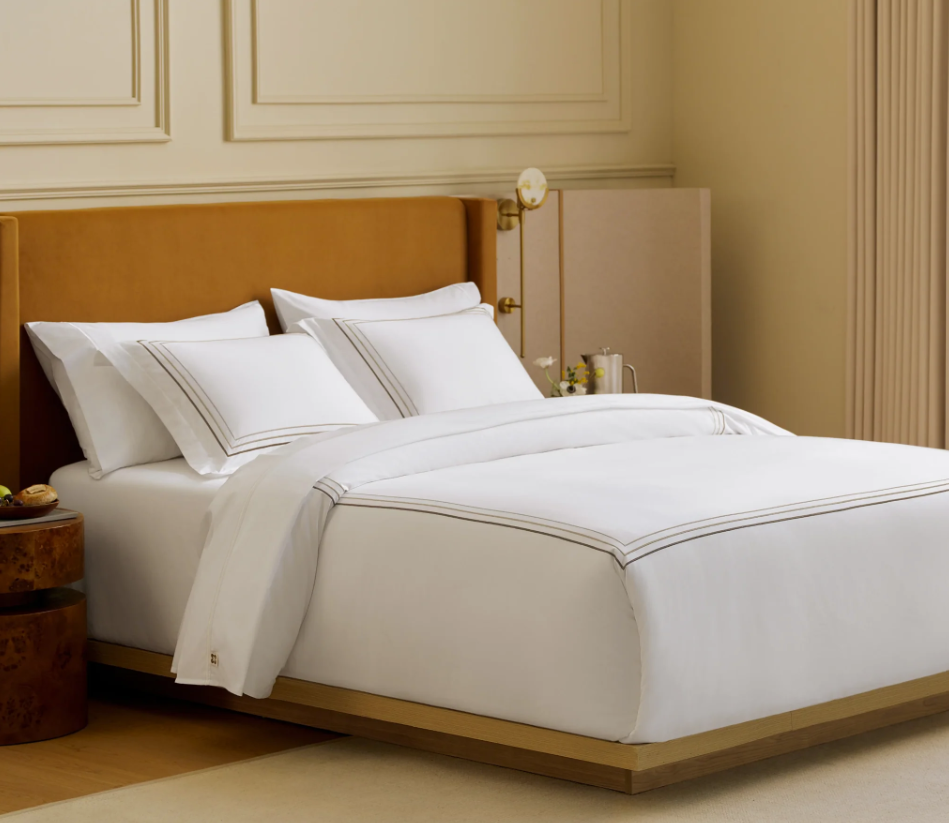 Textured detail of Luxury Duvet Cover Set, illustrating the premium quality of Egyptian Cotton.