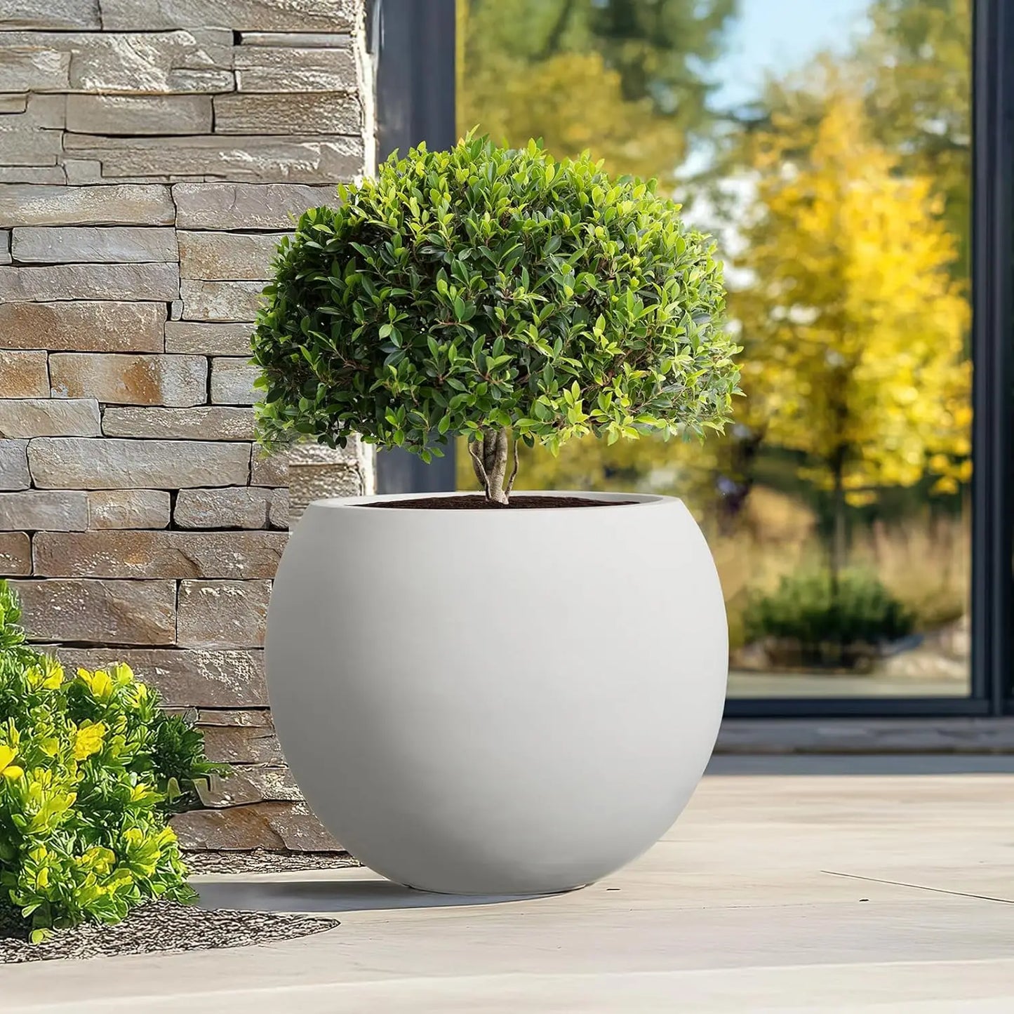 Indoor/Outdoor 17.7'' Dia Large Round Planter w/Drainage Hole
