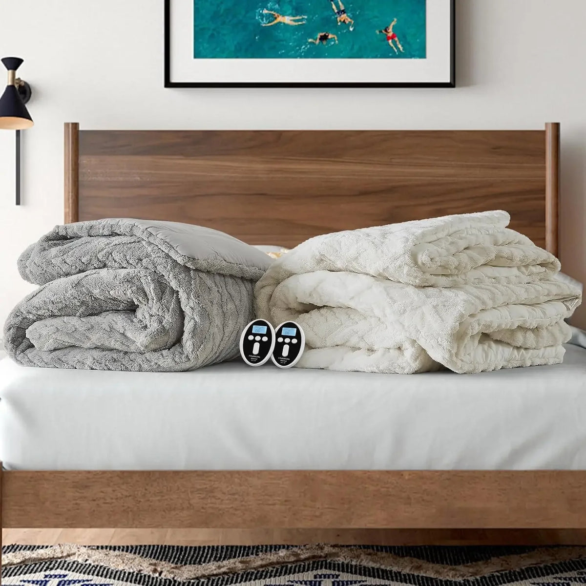 Queen 90x90 Heated Comforter with Dual-Zone Wireless Control, 6 Heat Levels & LCD Timer, LCD heat control for a gray queen heated comforter