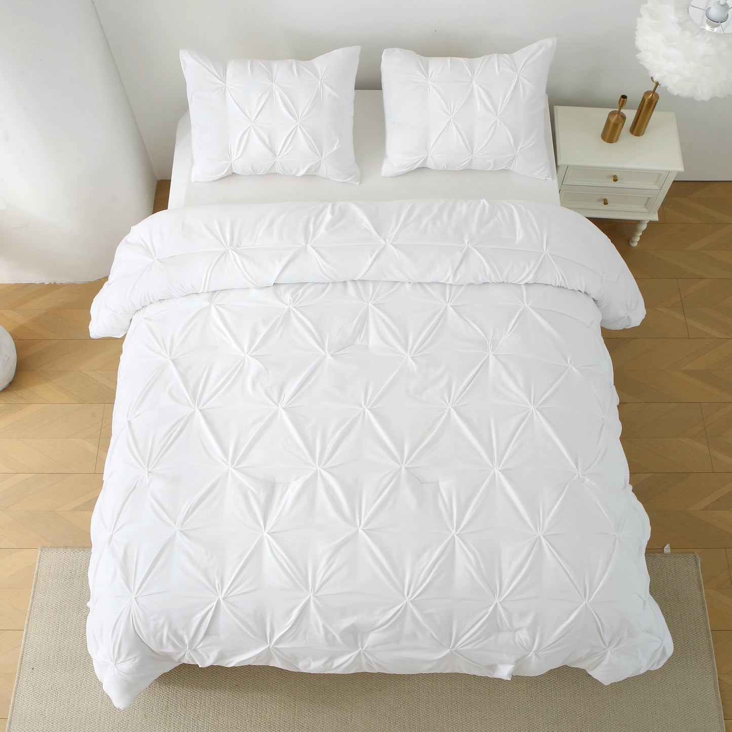 Elegant 3-Piece King Size Comforter Set w/Pinch Pleat Detailing