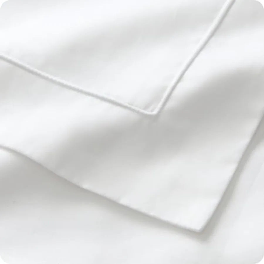 Elegant presentation of the Luxury Egyptian Cotton Duvet Cover Set with 8 interior ties, perfect for a sophisticated bedroom look.