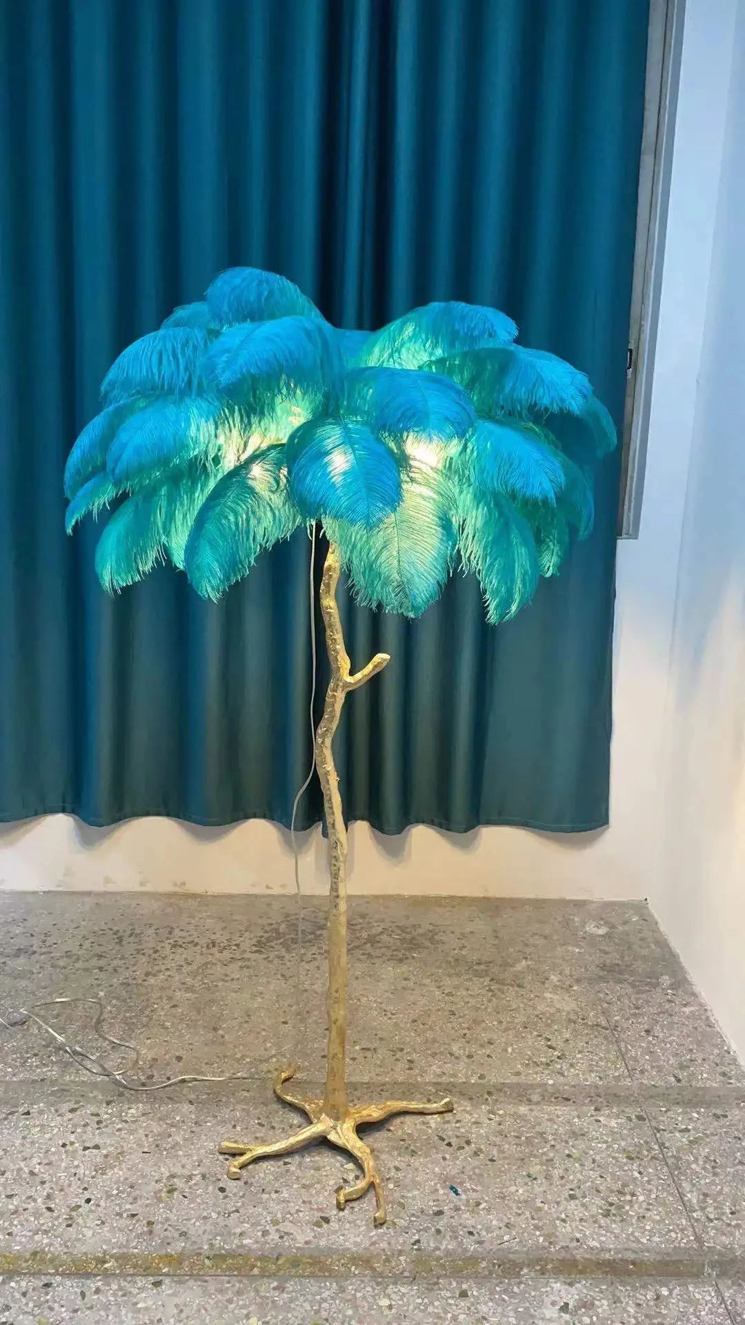 Modern Nordic Ostrich Feather Luxury Floor/Table LED Lamp 