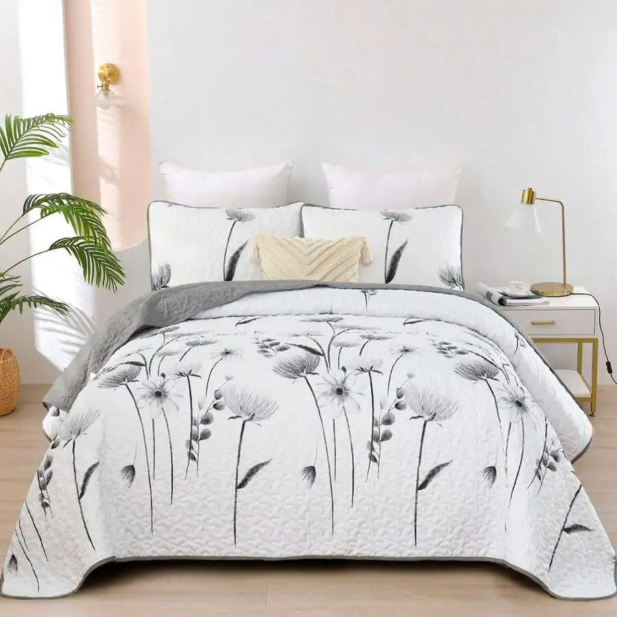 3-Piece Queen Floral Quilt Set, Lightweight Reversible Farmhouse Coverlet with 2 Pillow Shams - farmhouse floral bedroom refresh