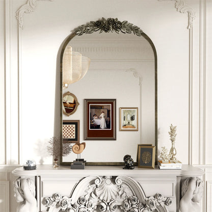 Vintage/Baroque Arched Brass Wall Mirror