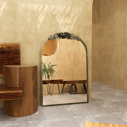 Vintage/Baroque Arched Brass Wall Mirror