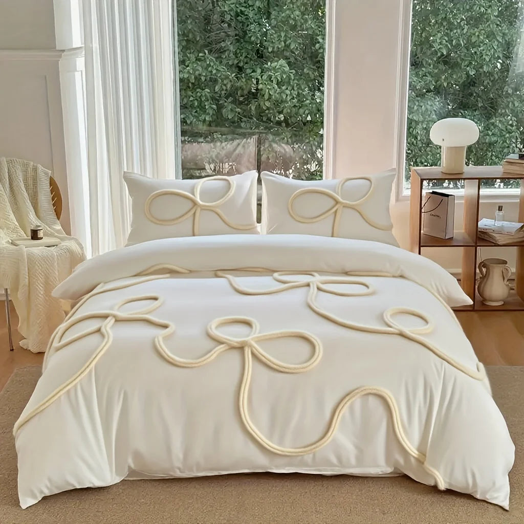 Detail of the ultra-soft microfiber fabric used in the Ultra Soft Microfiber Boho Bedding Set for all-season comfort.