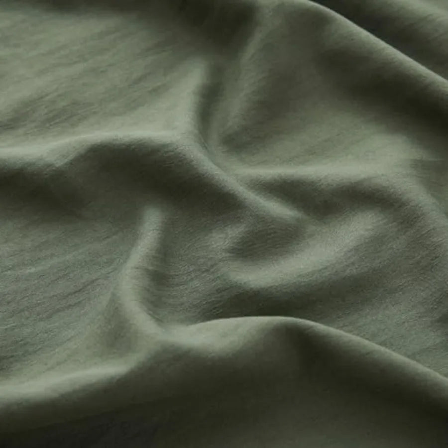 California King Comforter Set – Pilling resistant features highlighted in the product display.