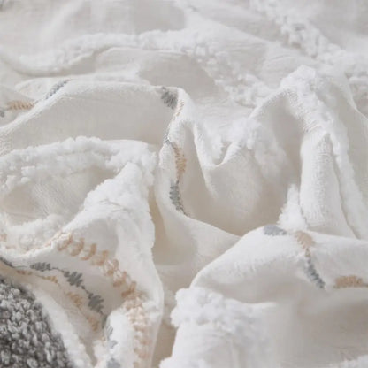 Stylish arrangement of the Luxurious 3-Piece Boho Tufted King Size Cotton Duvet Cover, perfect for enhancing your decor with a boho king duvet cover.
