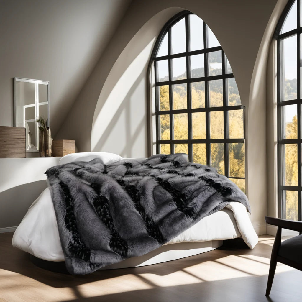 Luxury Soft & Fluffy Faux Fur Versatile Blanket