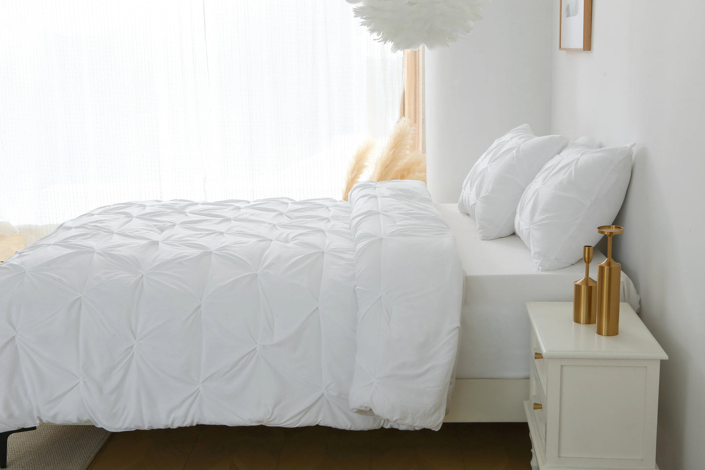 Elegant 3-Piece King Size Comforter Set w/Pinch Pleat Detailing
