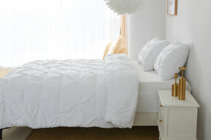 Elegant 3-Piece King Size Comforter Set w/Pinch Pleat Detailing
