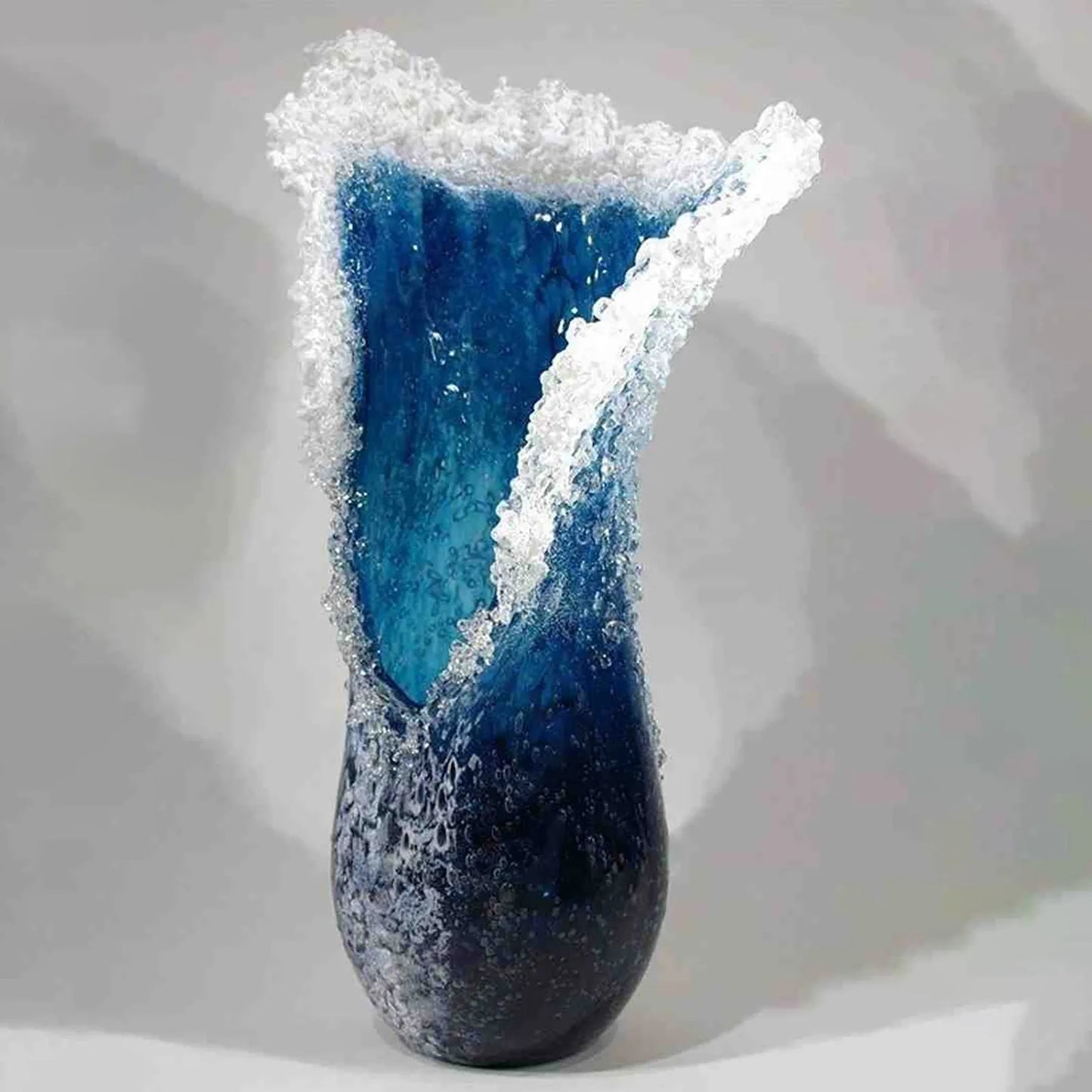 Modern &  Majestical Ocean Blue Sea Wave Resin Flower Vase