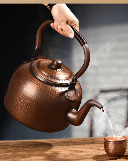 Copper Teapot 100% Pure Handmade – Vintage Stovetop Kettle close-up showcasing the beautiful vintage glow of the copper.