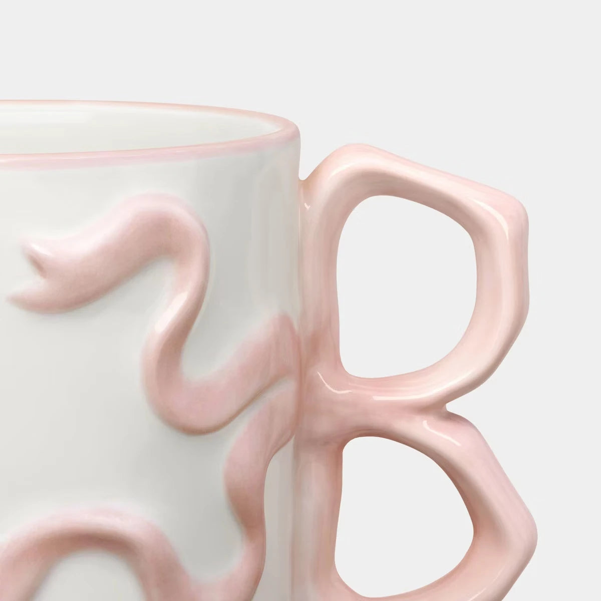 Room Essentials 17.22oz Cream Stoneware Bow Mug with Pink Handle, Microwave & Dishwasher Safe, cream stoneware coffee mug detail