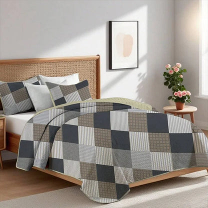 Davulos Plaid Patchwork Quilt Set Queen, 3-Piece Gray Reversible Microfiber Bedspread with Pillow Shams, gray plaid quilt set front view