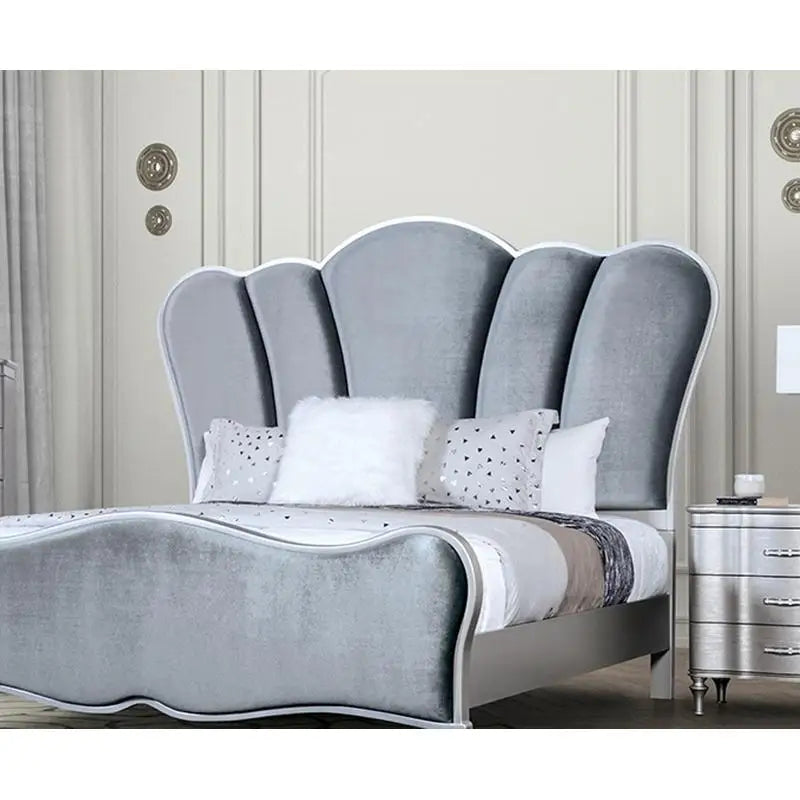Lovely 3-Piece Queen Size Light Grey Bedroom Set w/2 Nightstands