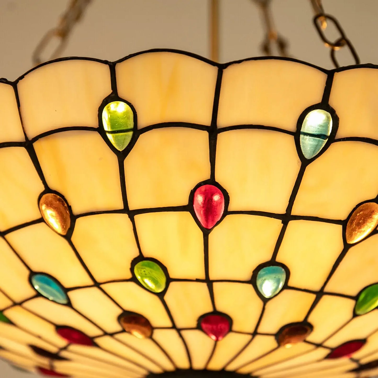 Classic Tiffany-Style Stained Glass Pendant Light