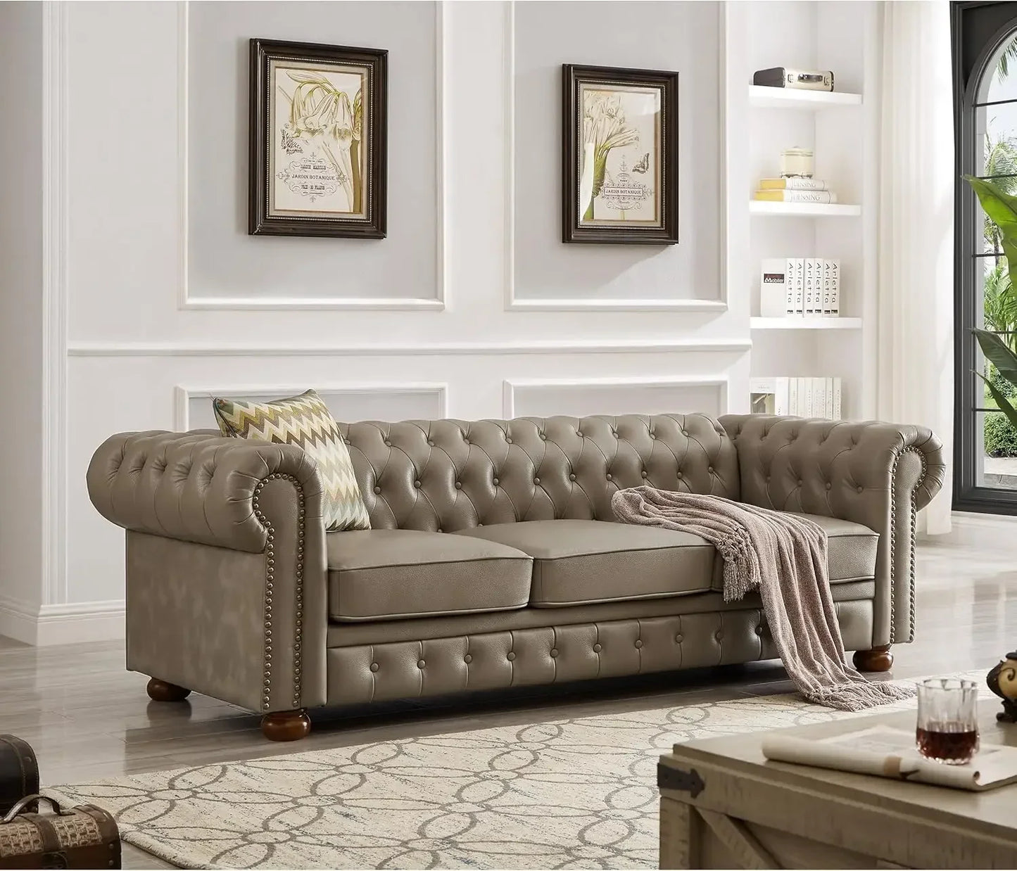 Classic & Luxurious 3-Seater Chesterfield Sofa w/Nailhead Trim