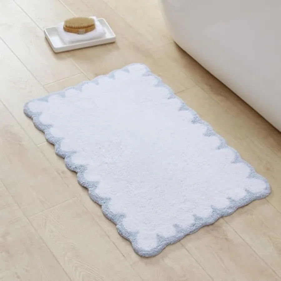 Close-up of the Scalloped Edge of the 20 x 30 Cotton Bath Rug for a charming bathroom decor