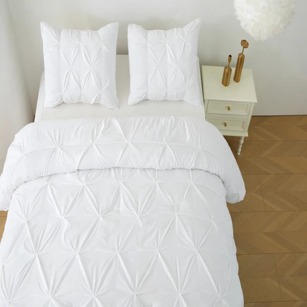 Elegant 3-Piece King Size Comforter Set w/Pinch Pleat Detailing