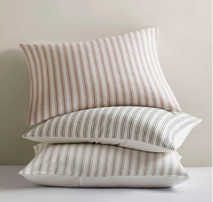 Close-up of the luxurious texture of the Luxury Linen Blend Striped Duvet Cover, reflecting its high-quality linen and cotton craftsmanship.